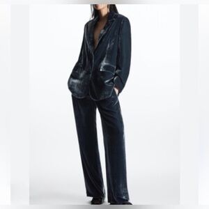 Velvet blue suit COS